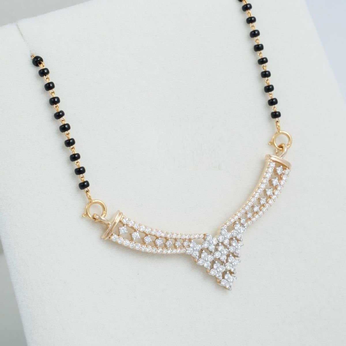 Light weight diamond on sale mangalsutra